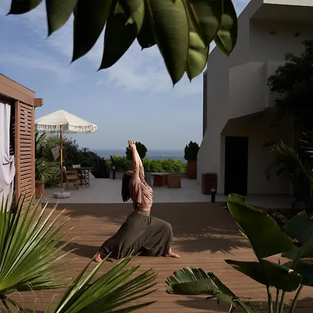Irida Hotel
