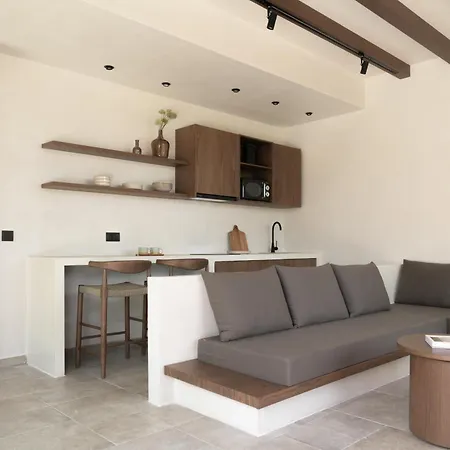 Irida Hotel 4*