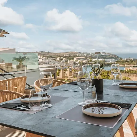 Irida Hotel 4*